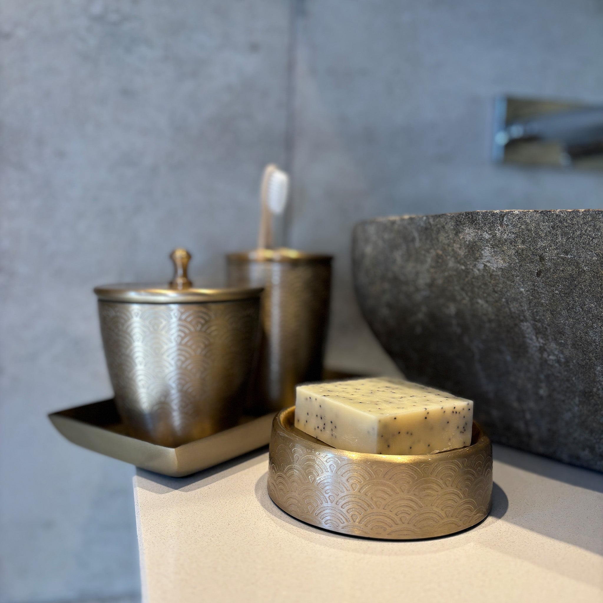 Scallop Etched Detail Soap Dish